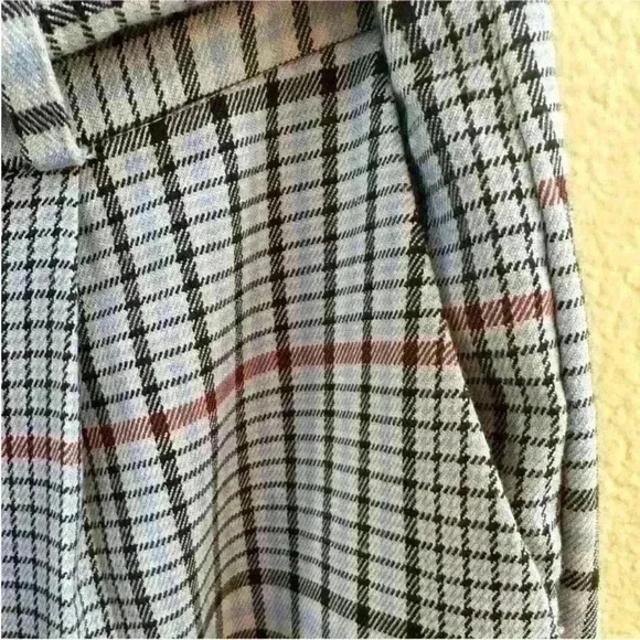 Forever 21 Plaid Belted Wide Leg Pant Size
Large EUC! - Picture 5 of 6